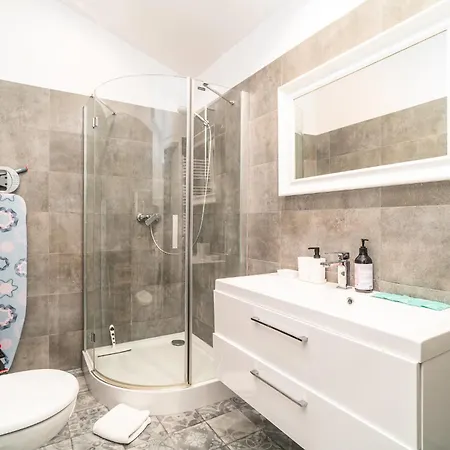 Podgorze - Air Con, Workdesk, Castle Nearby Appartement